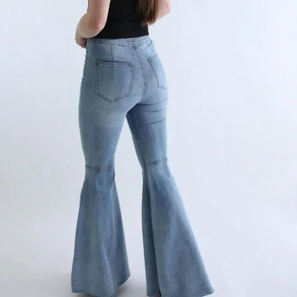 Blank Paige super flare jeans